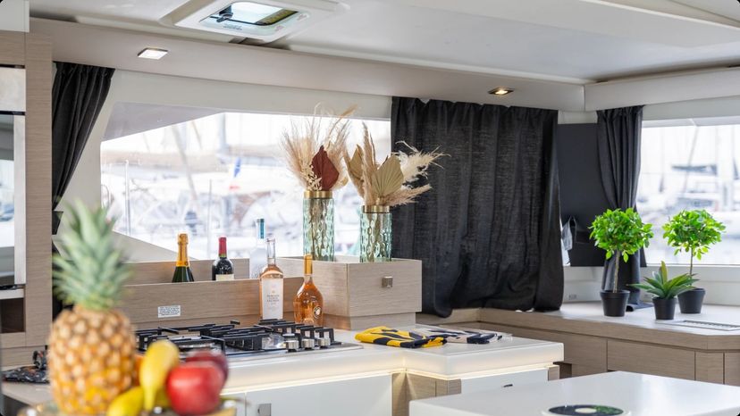 Fountaine Pajot 47 NEFELI