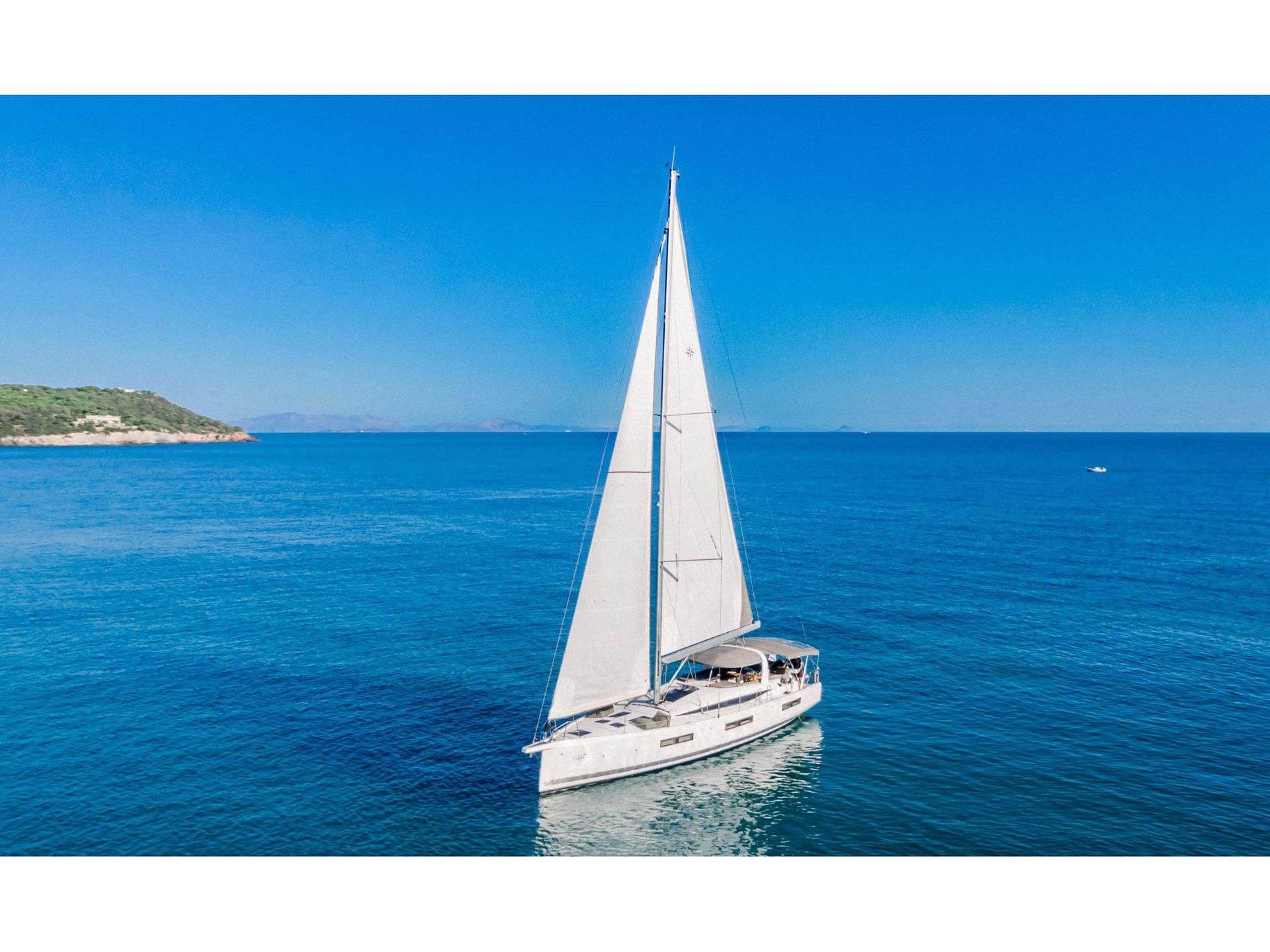 13012651192102996_jeanneau64-euphoriaathenianyachts-ext2.jpg