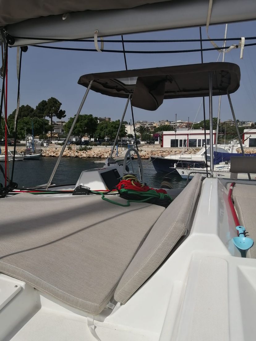 Bali Catamarans 4.2 Arveskida II