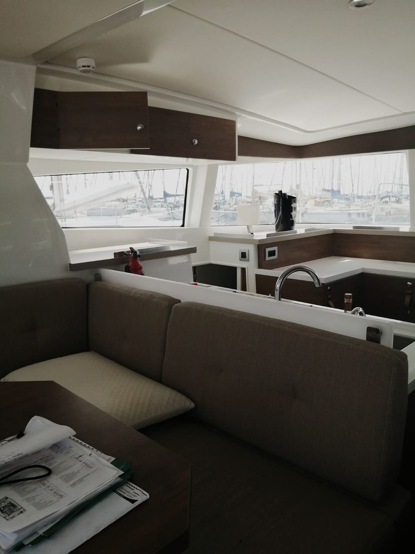 Bali Catamarans 4.2 Arveskida II