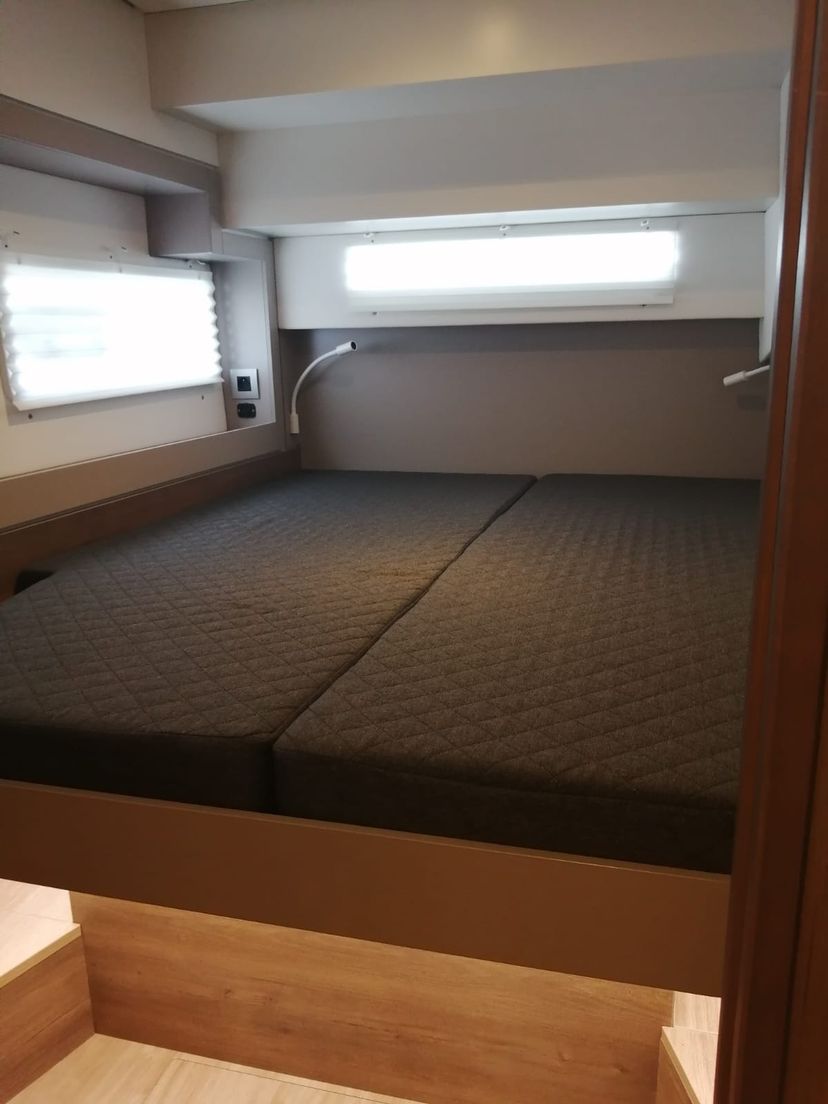 Bali Catamarans 4.2 Arveskida II