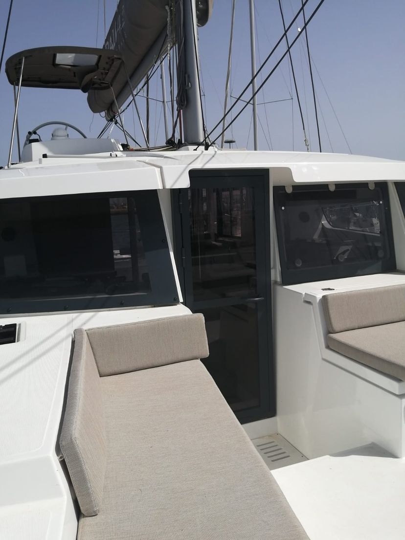 Bali Catamarans 4.2 Arveskida II