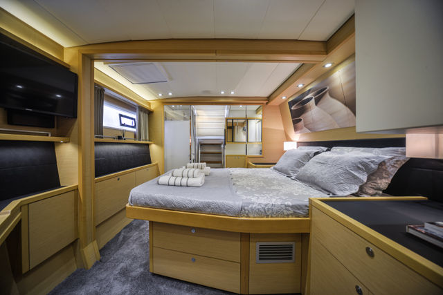 Lagoon 56 Avra