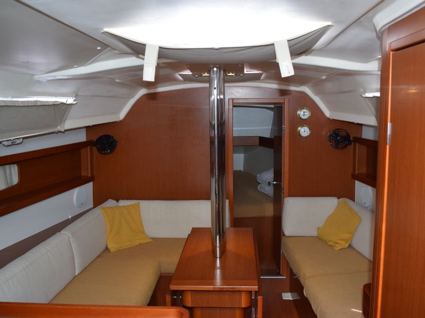 Beneteau OCEANIS 34 Izar