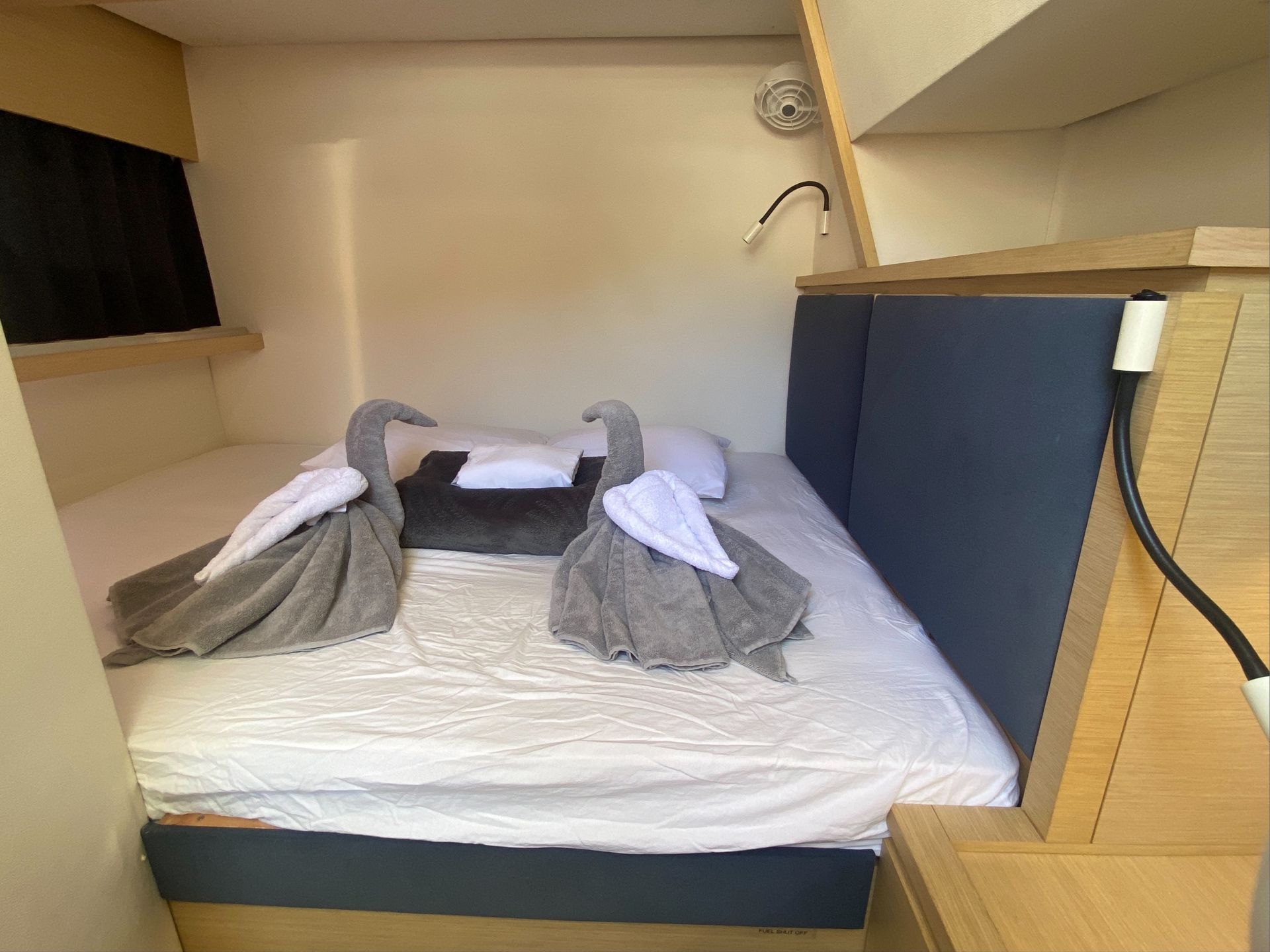 13800021116204863_Port_aft_cabin.JPG