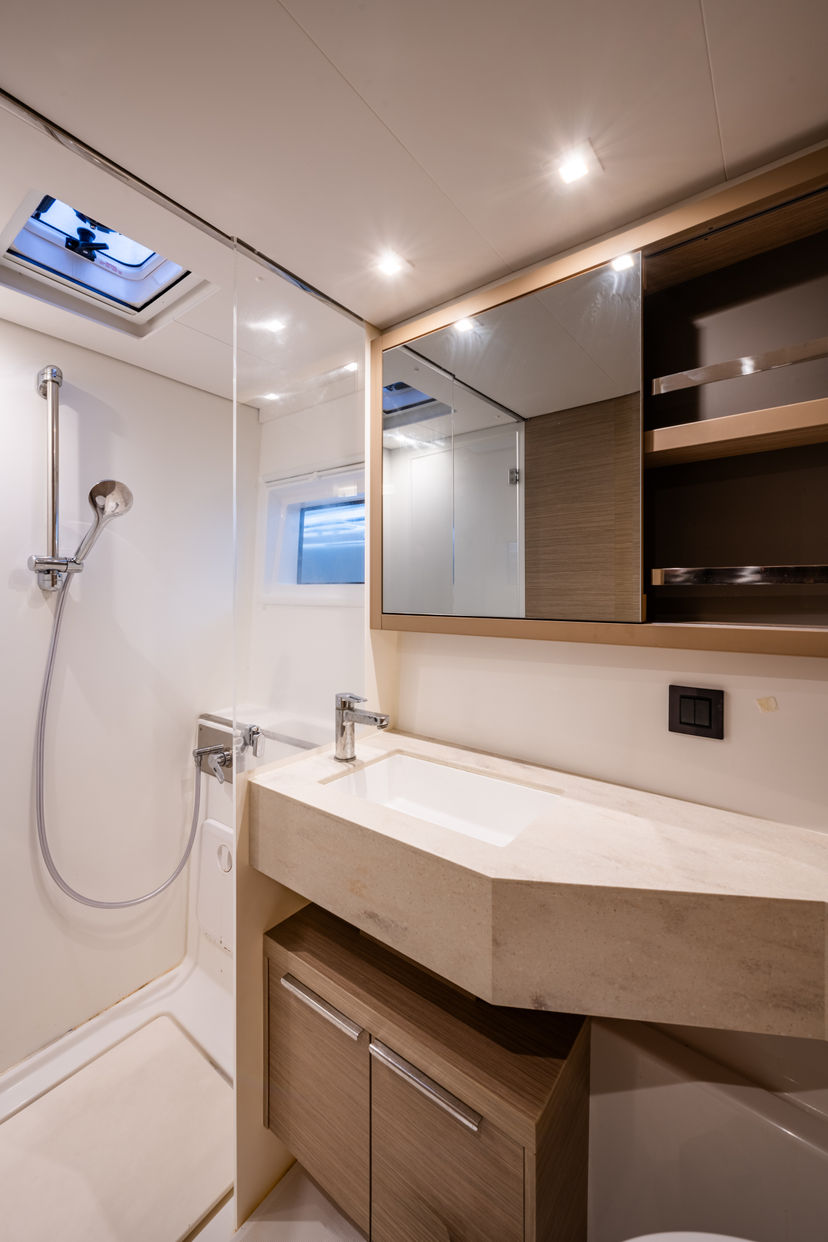 Lagoon 46 Hydra XV