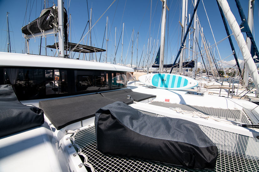 Lagoon 42 Blue Trident