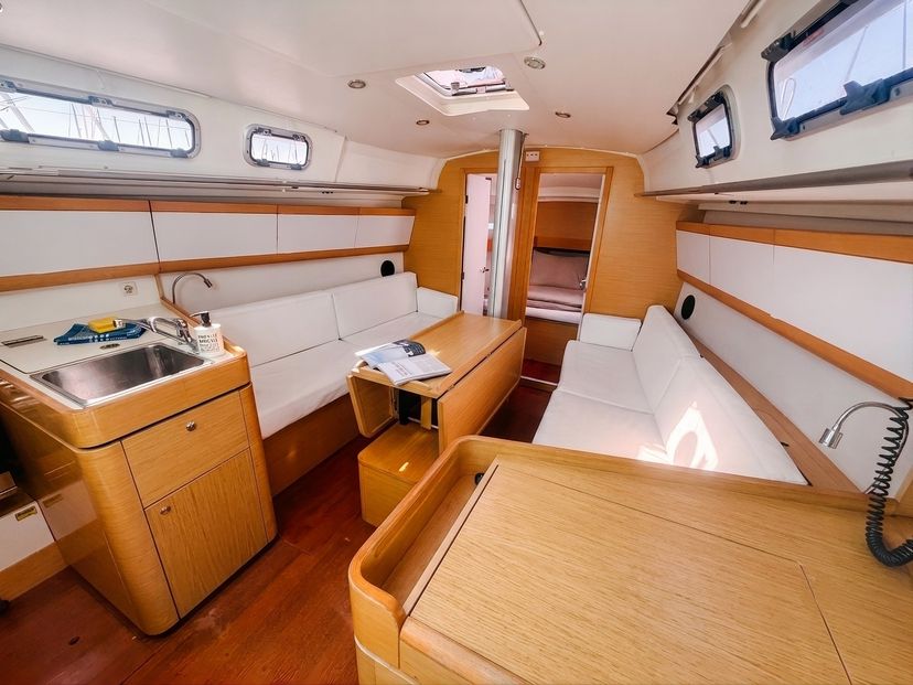 Beneteau FIRST 35 NIKE