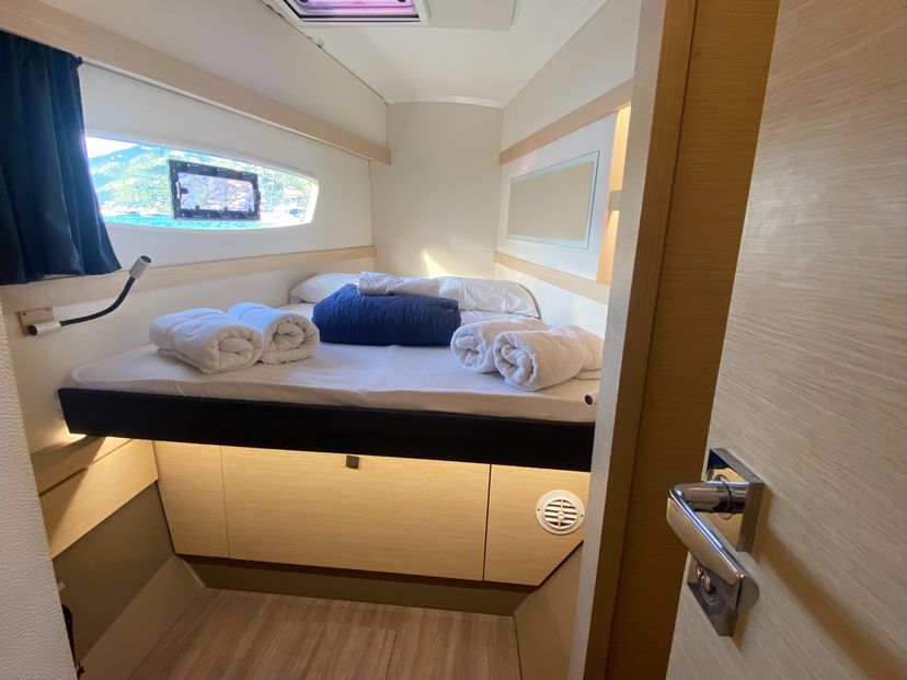 Fountaine Pajot 40 Happy Ours