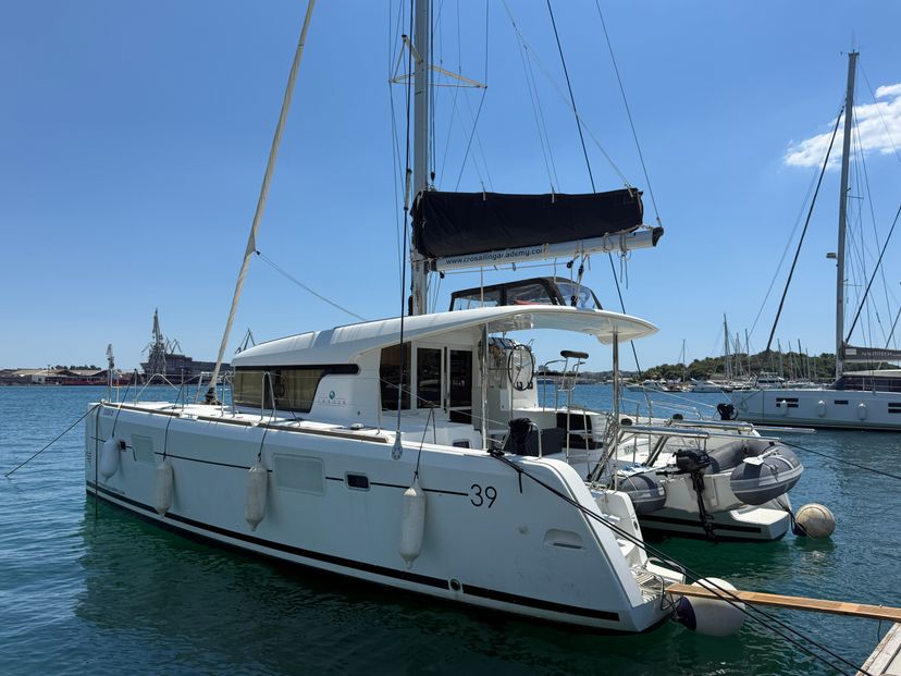 Lagoon 39 NIRVANA
