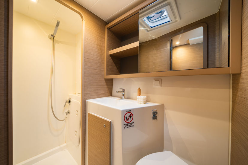 Lagoon 42 CELENA V