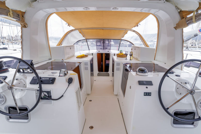 Jeanneau 47 DISCOVERY BLUE
