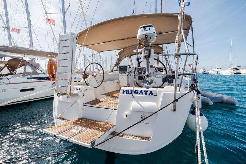 Jeanneau 43 FREGATA