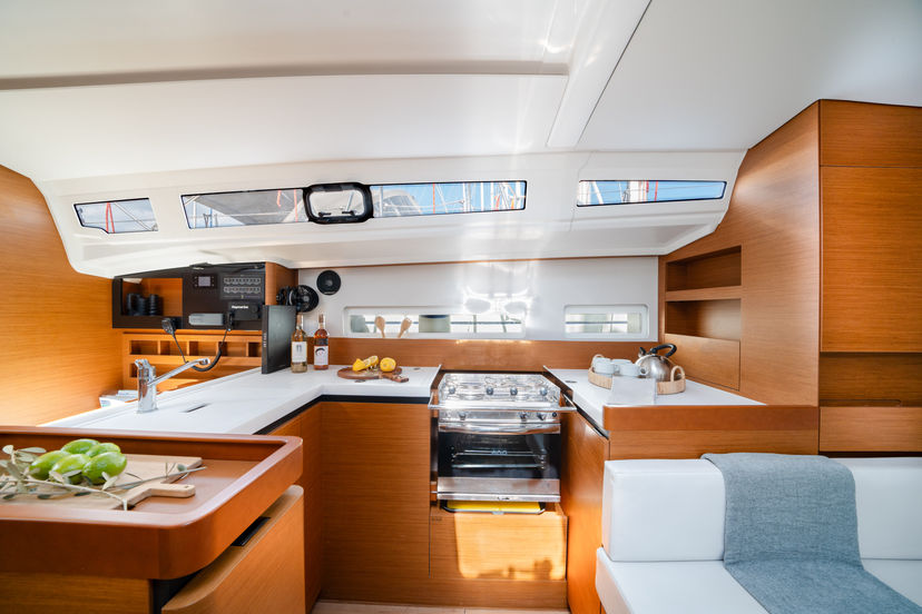 Jeanneau 410 LAERTES