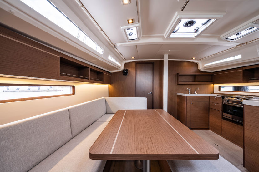 Beneteau 40 Pure Chaos