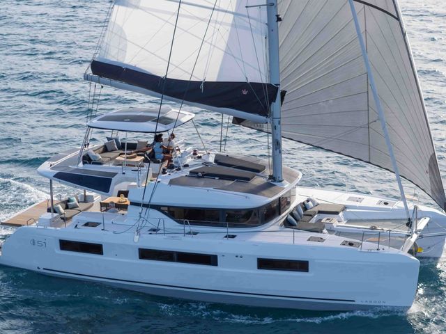 Lagoon 51 Minotavros