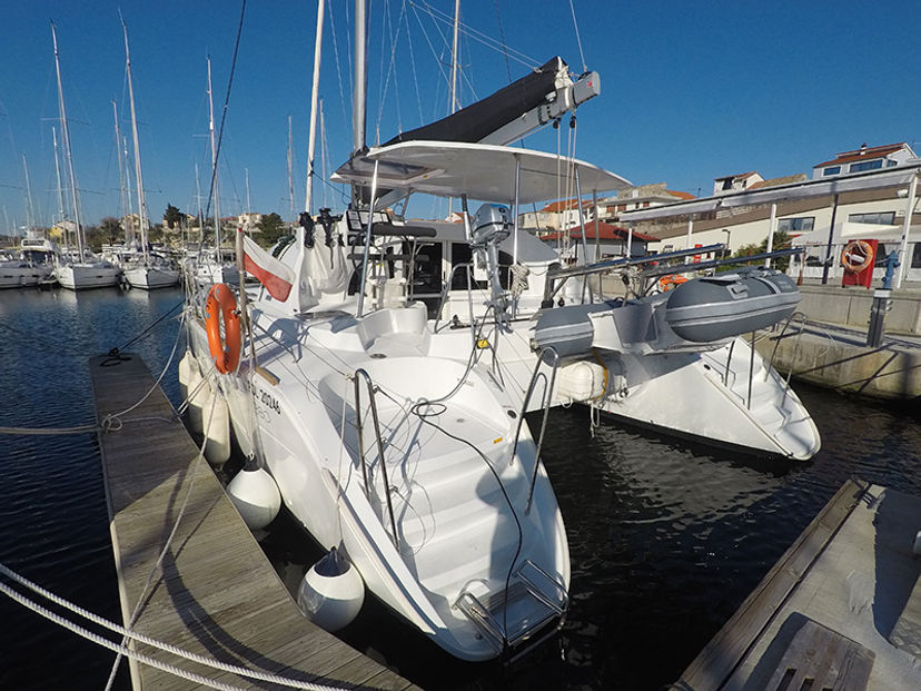 Lagoon 38 Grey pearl