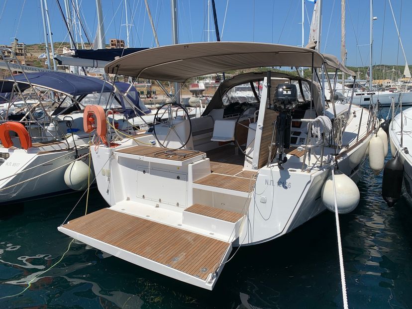 Dufour Yachts GRAND Salted Caramel
