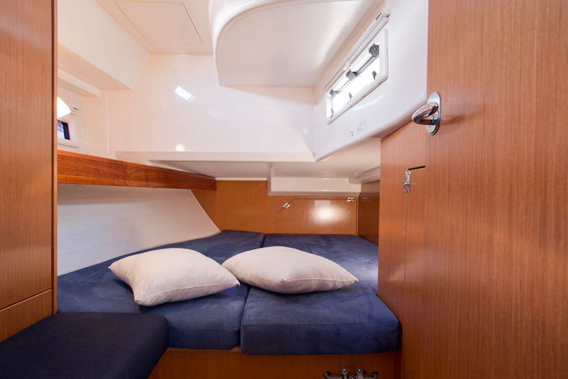 Bavaria Yachtbau 41 CRUISER Astros
