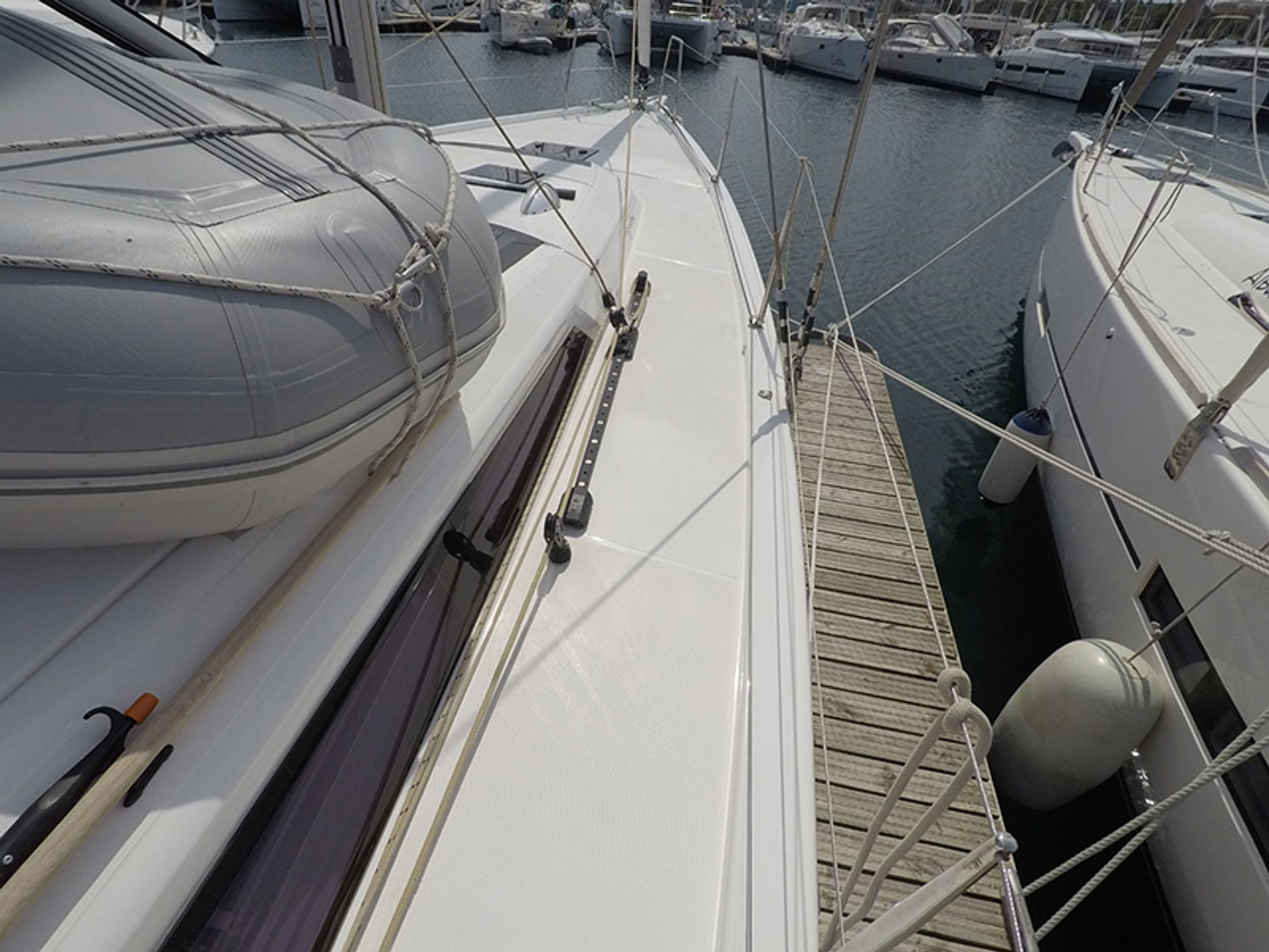 15694301006300089_Dufour430-13.jpg