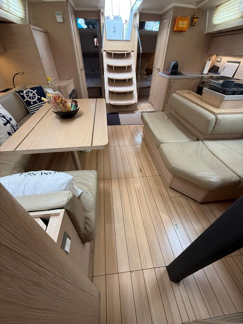 Beneteau OCEANIS 51.1 MYRDIA