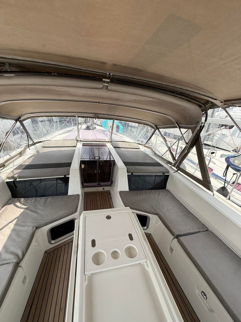 Beneteau OCEANIS 51.1 MYRDIA
