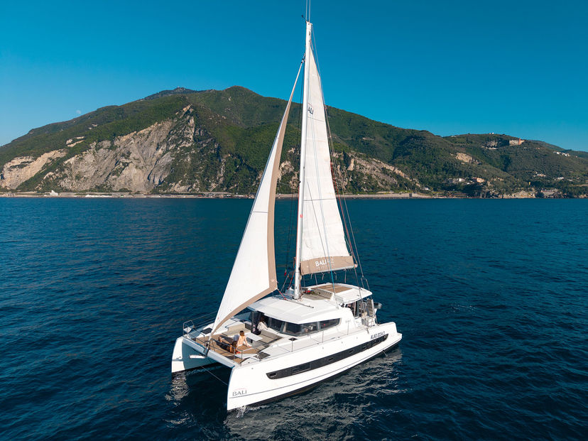 Bali Catamarans 4.2 Ferdi - A/C, Generator, Water maker