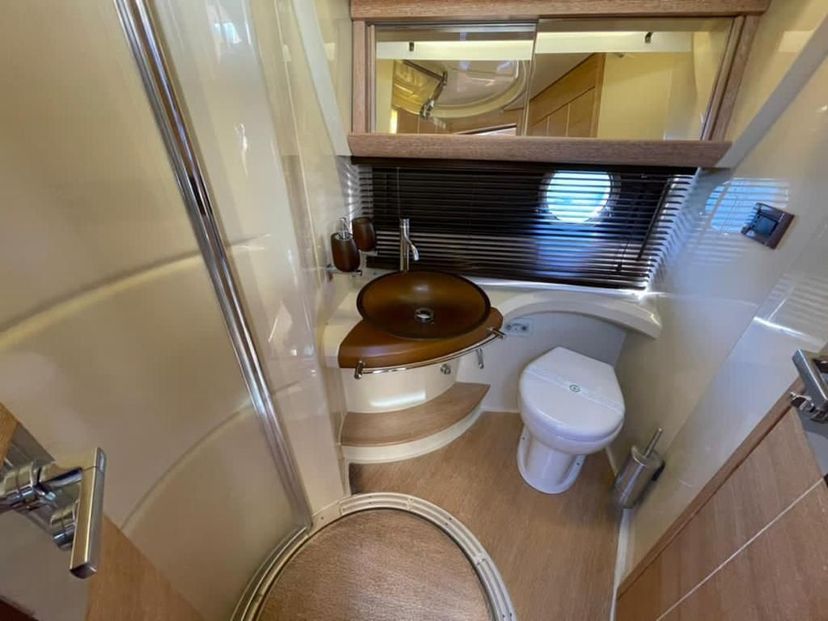 Azimut 47 Kecalu
