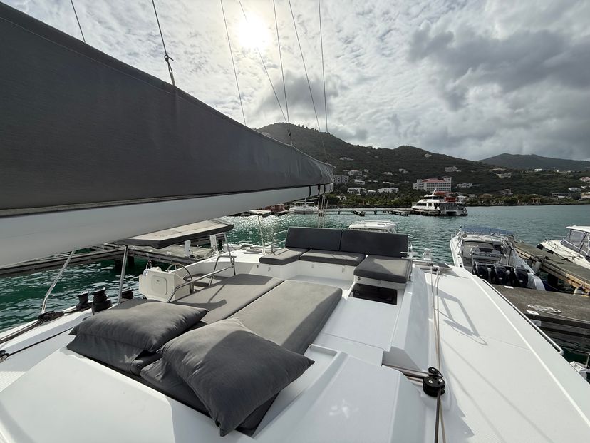 Fountaine Pajot 47 Parrot Ice
