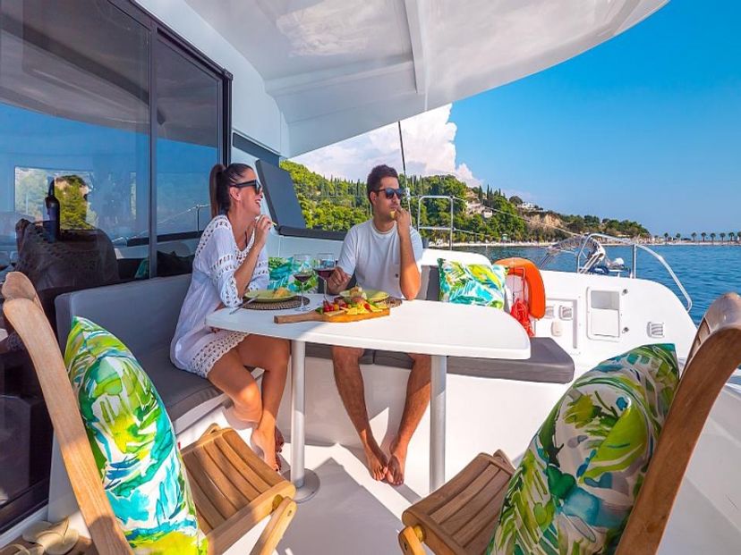 Lagoon 42 SEA VOYAGER 
