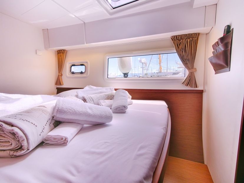 Lagoon 42 SEA VOYAGER 