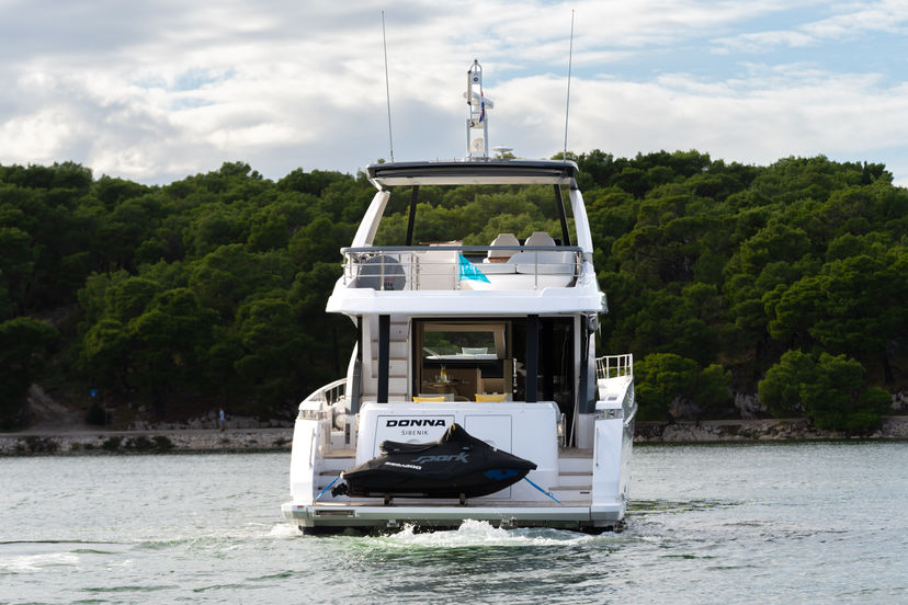 Azimut 68 DONNA