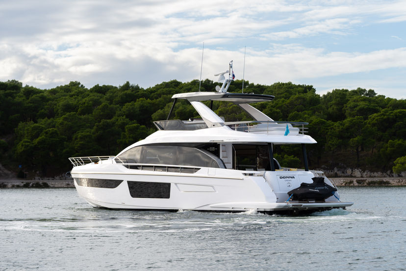 Azimut 68 DONNA