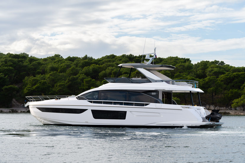 Azimut 68 DONNA