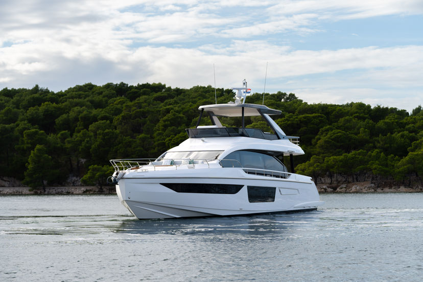 Azimut 68 DONNA