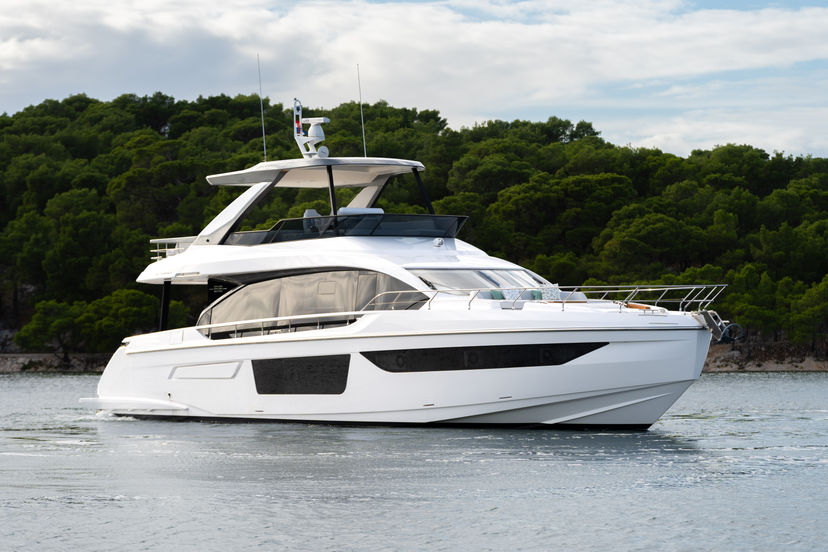 Azimut 68 DONNA