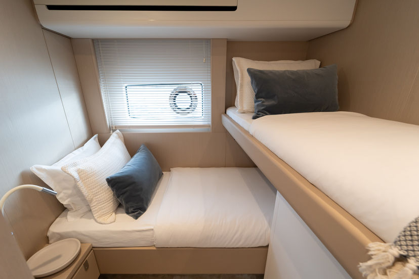 Azimut 68 DONNA