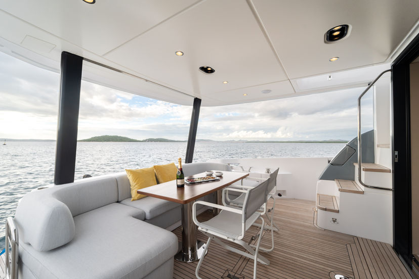 Azimut 68 DONNA
