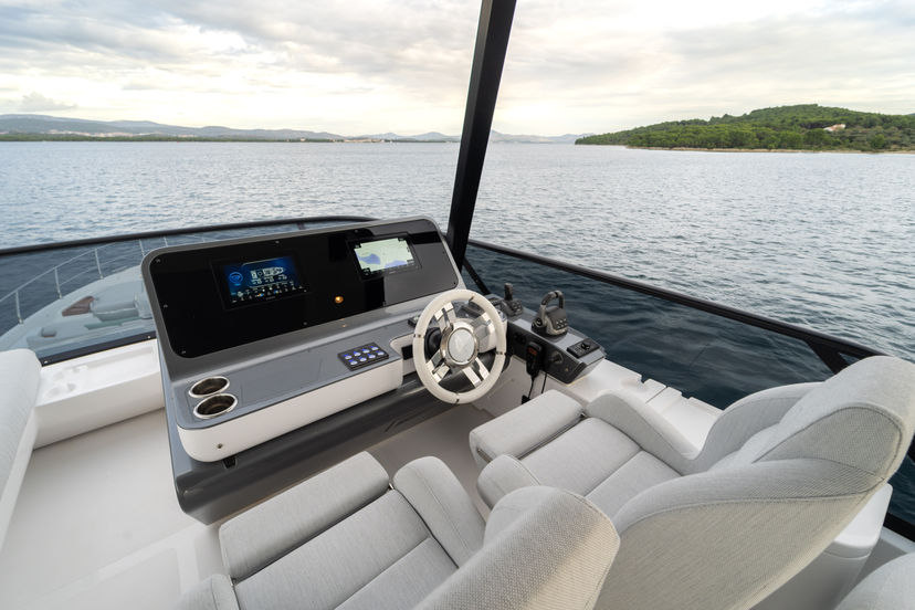 Azimut 68 DONNA