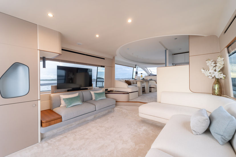 Azimut 68 DONNA