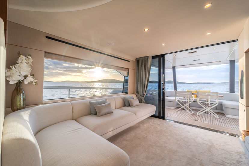 Azimut 68 DONNA
