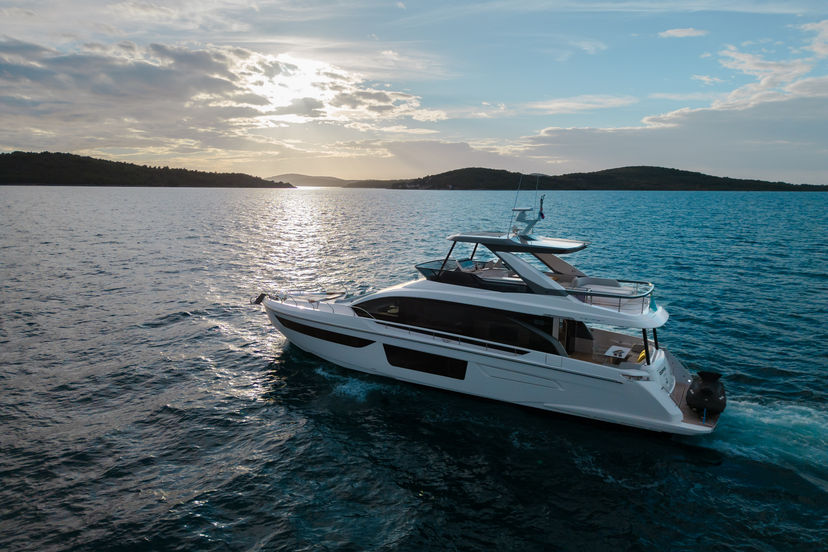 Azimut 68 DONNA
