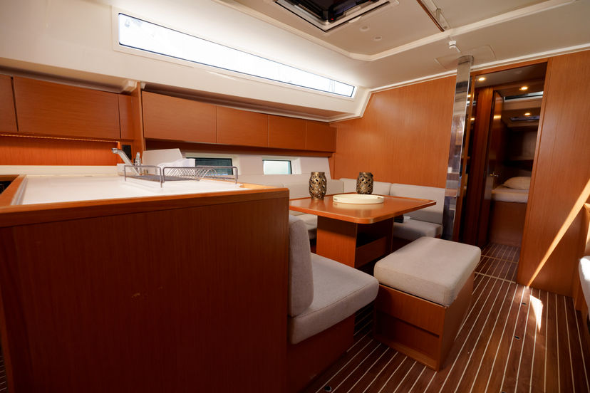 Bavaria Yachtbau 45 Lego