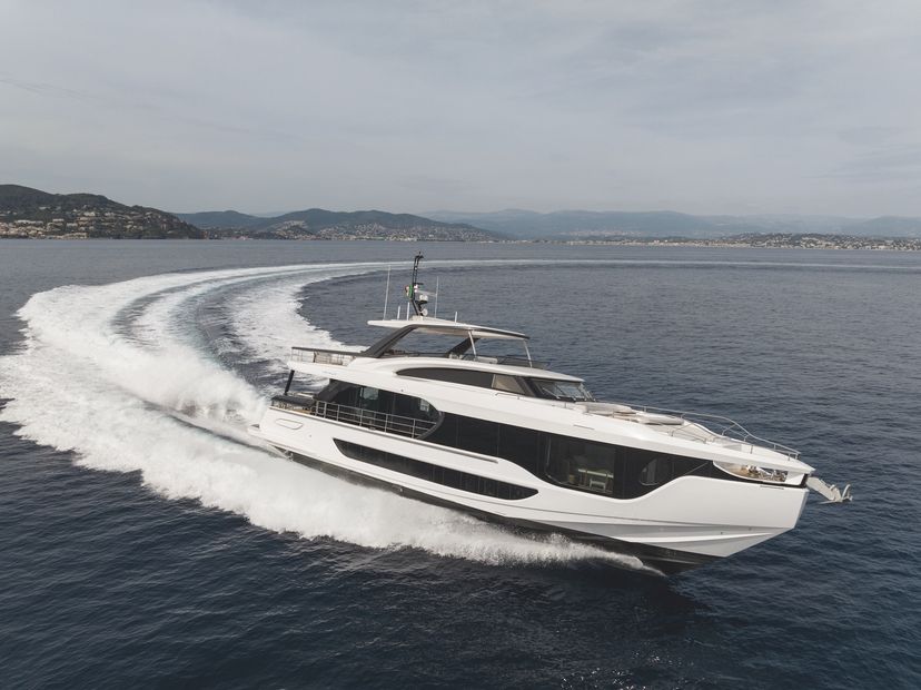 Azimut GRAND First Horizon