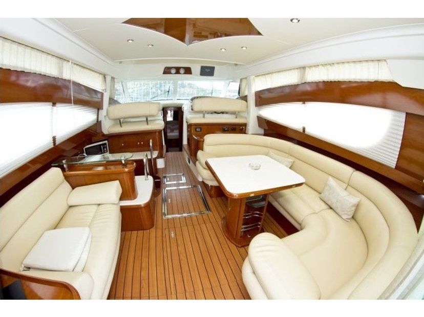 Prestige 46 Cobalt Blu