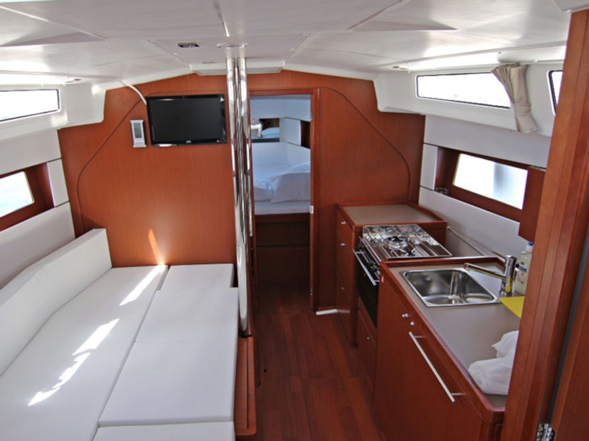 Beneteau 38 FEDE