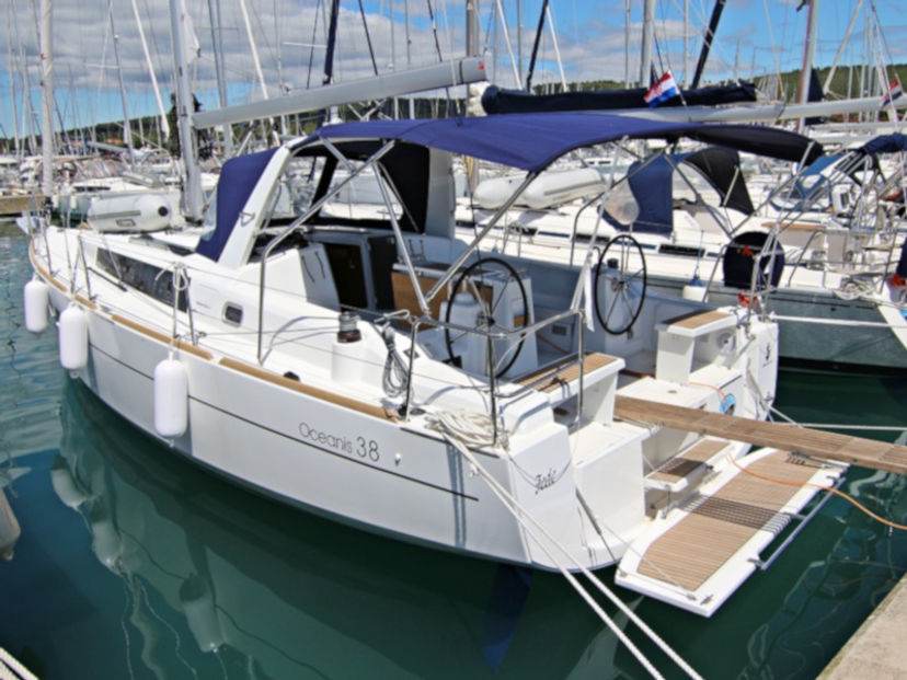 Beneteau 38 FEDE