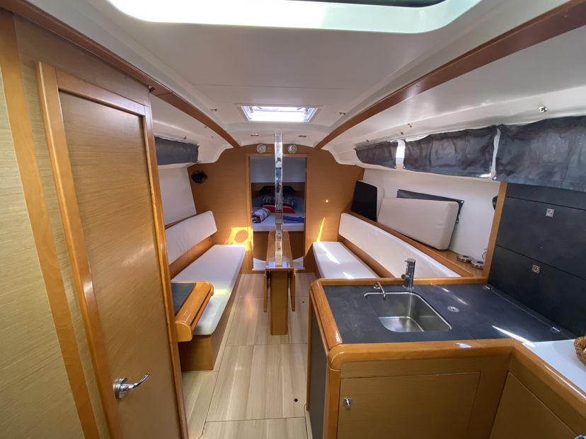 Jeanneau 49 Blue Dreams