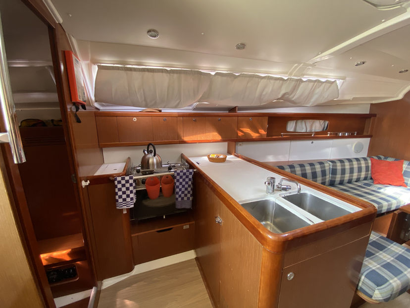Beneteau 37 Glen Rosa