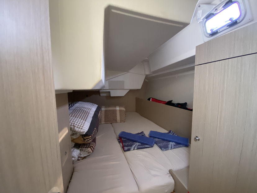 Beneteau 38 Helena